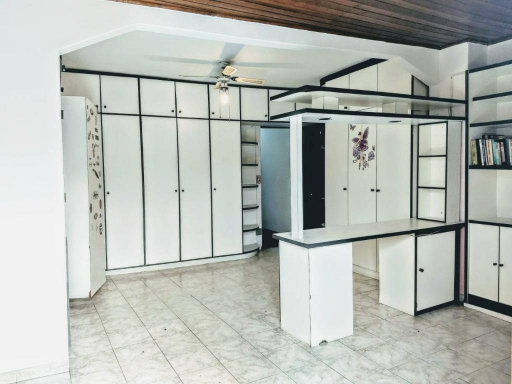 Sobrado à venda com 4 quartos, 160m² - Foto 9