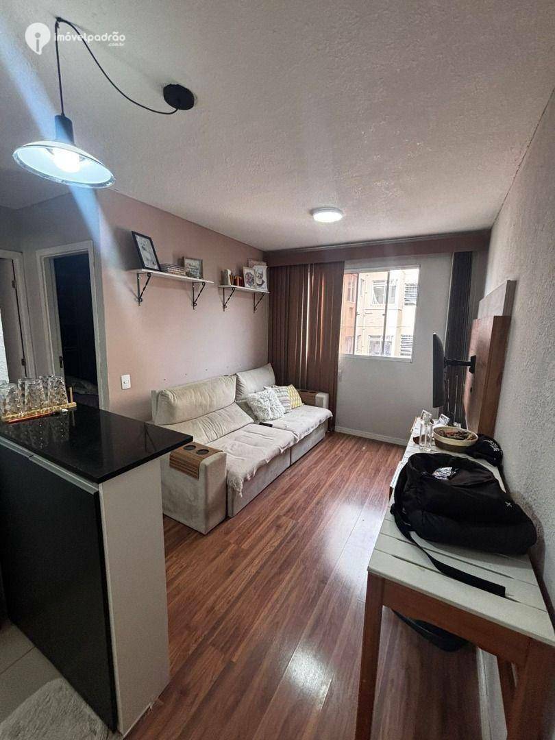 Apartamento à venda com 2 quartos, 45m² - Foto 2