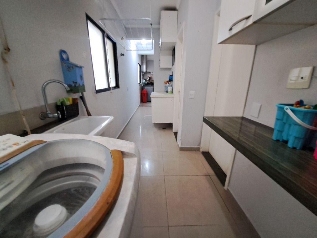 Apartamento à venda com 3 quartos, 290m² - Foto 25