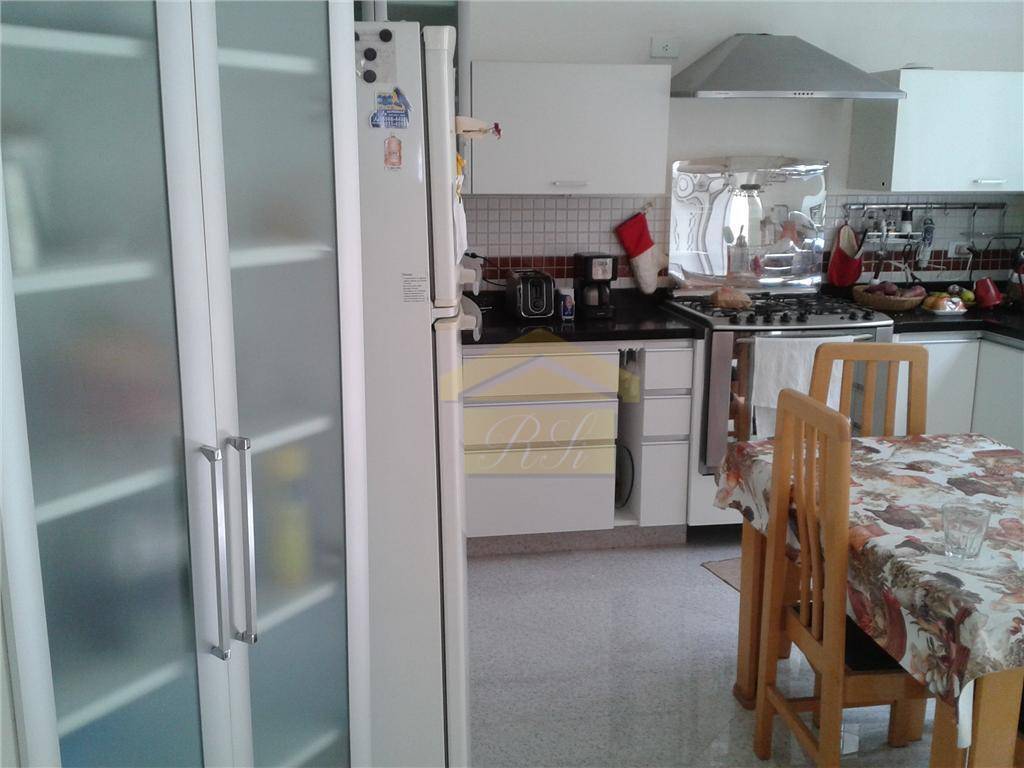 Sobrado à venda com 3 quartos, 200m² - Foto 6