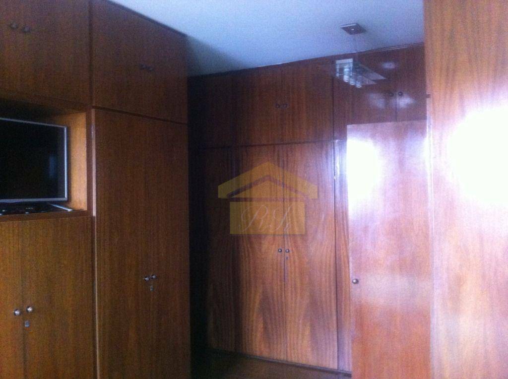 Apartamento à venda com 3 quartos, 180m² - Foto 18