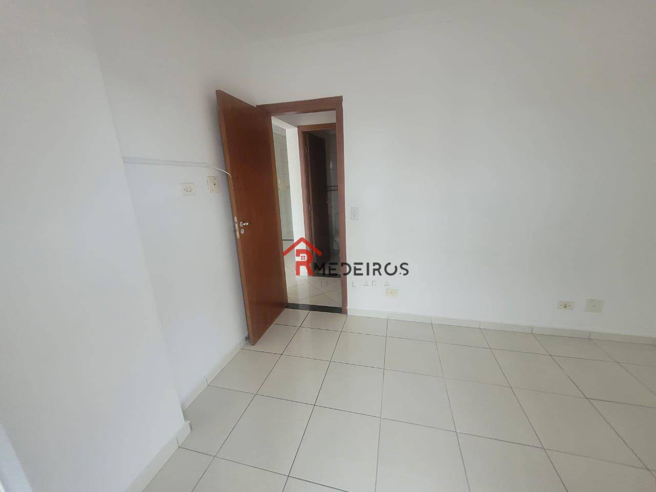 Apartamento à venda com 2 quartos, 68m² - Foto 13