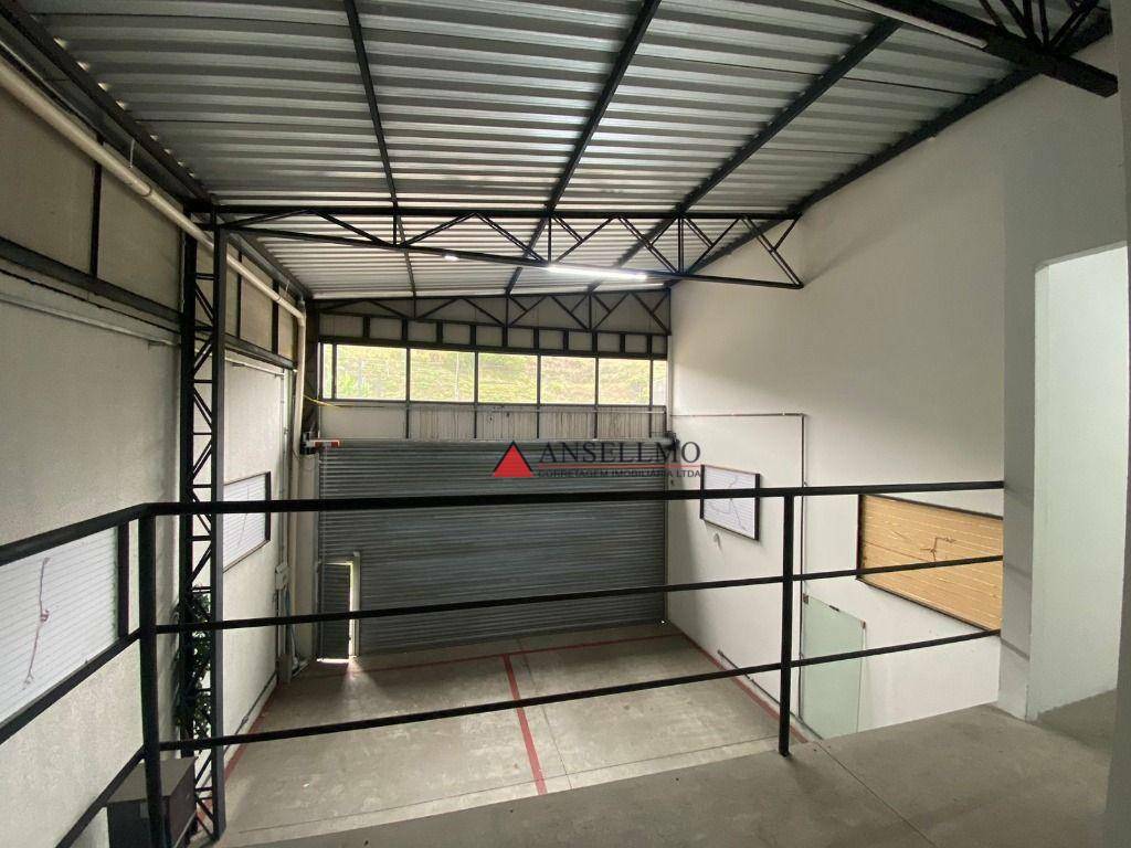 Depósito-Galpão-Armazém para alugar, 105m² - Foto 6