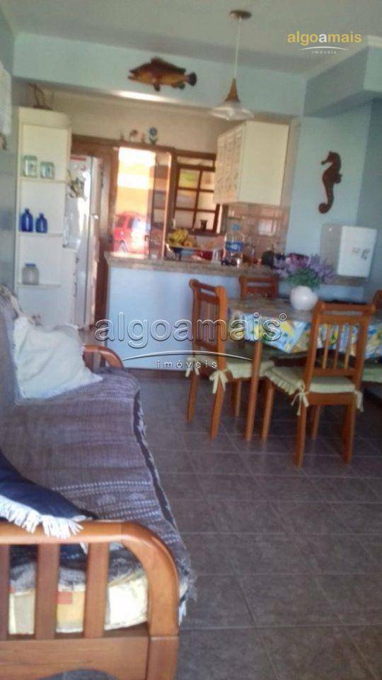 Apartamento à venda com 2 quartos, 70m² - Foto 2