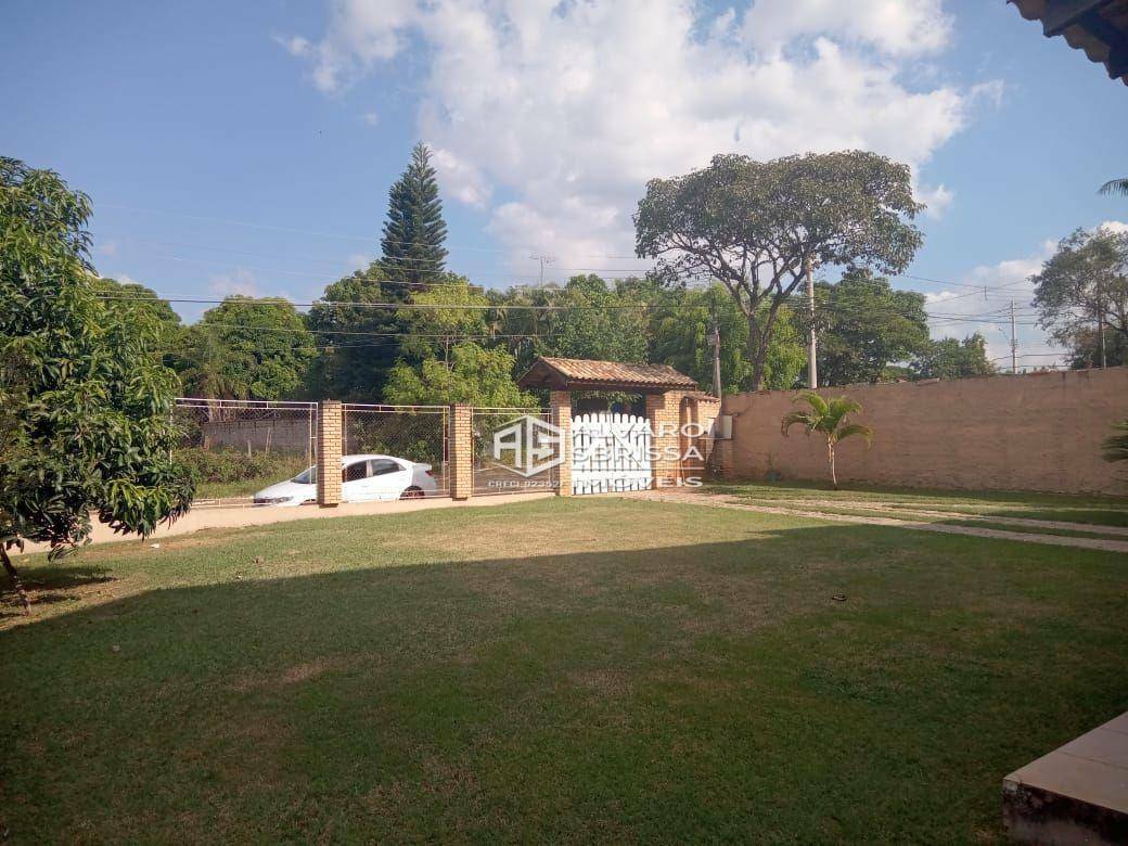 Chácara à venda com 3 quartos, 300m² - Foto 8