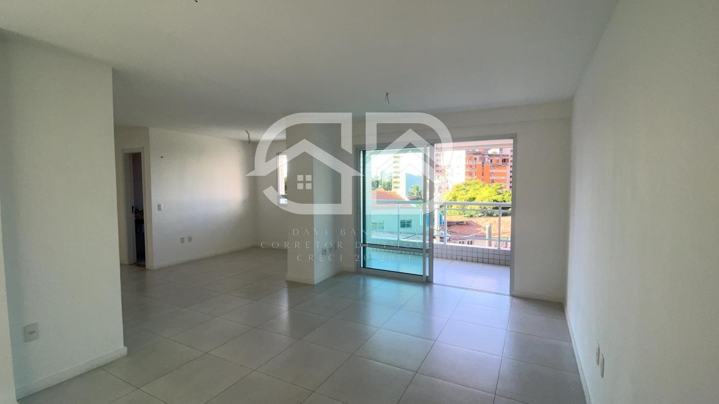 Apartamento à venda com 2 quartos, 90m² - Foto 2