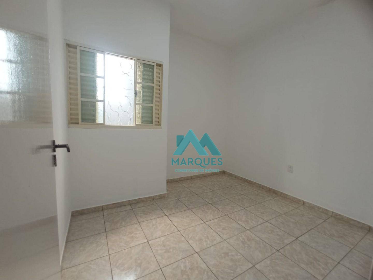 Casa à venda com 3 quartos, 110m² - Foto 13