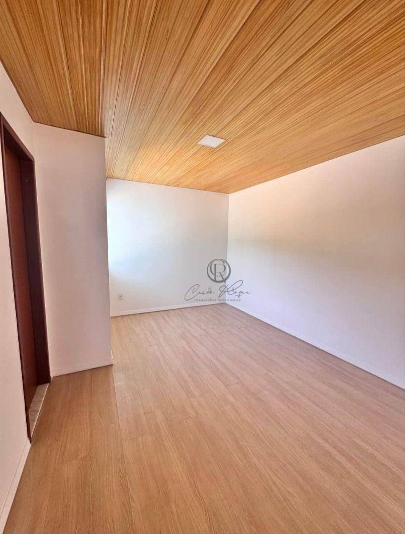 Casa para alugar com 3 quartos, 85m² - Foto 4