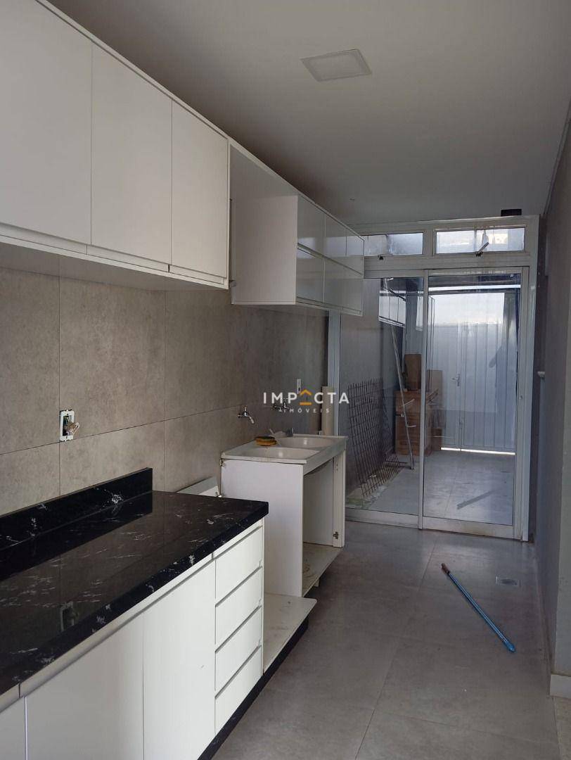 Casa à venda com 3 quartos, 290m² - Foto 11