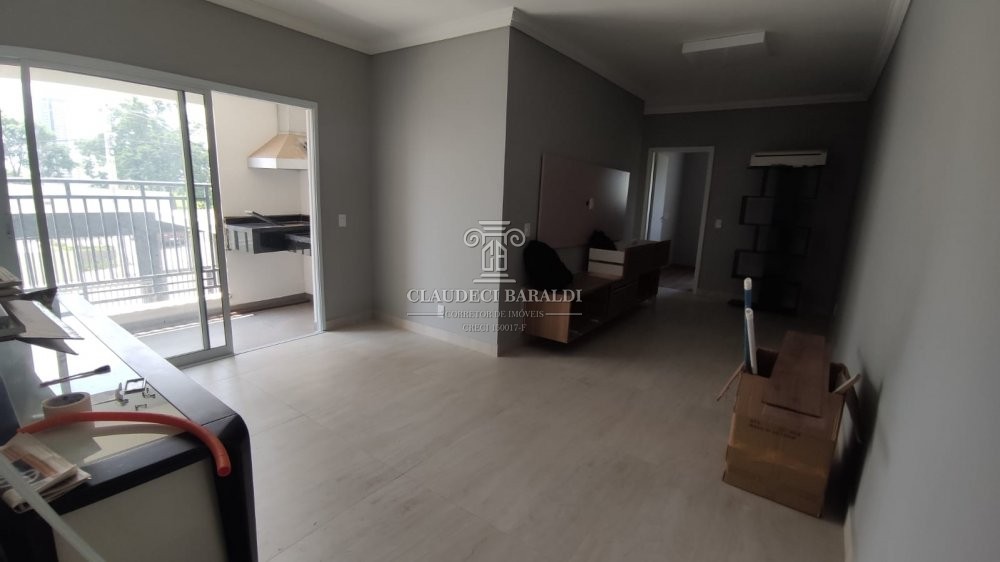 Apartamento à venda com 3 quartos, 85m² - Foto 4