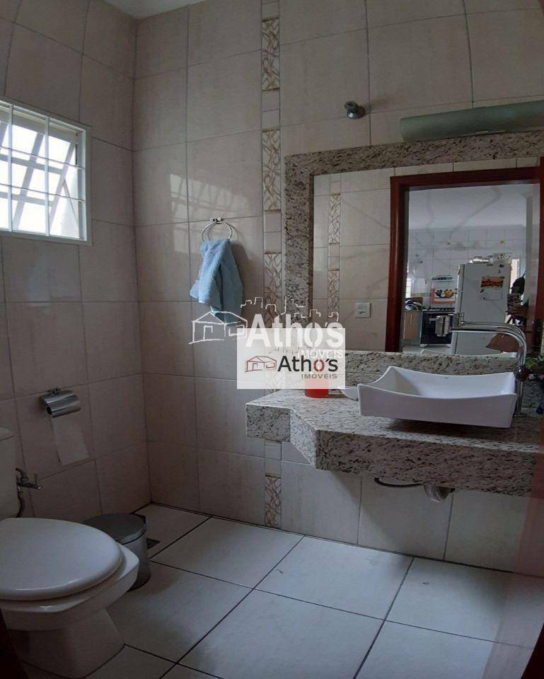 Casa à venda com 3 quartos, 188m² - Foto 8