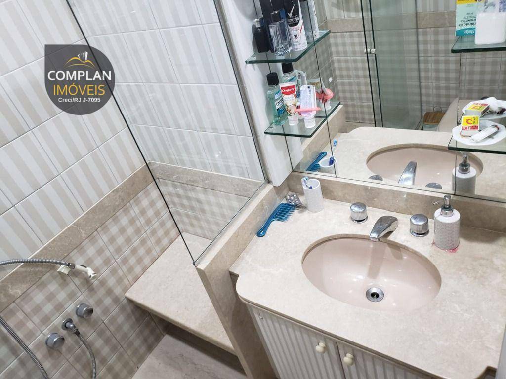 Apartamento à venda com 3 quartos, 200m² - Foto 14