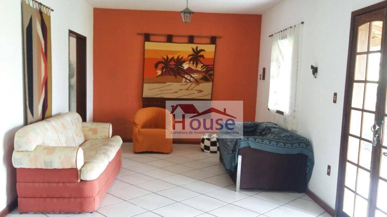 Casa à venda com 3 quartos, 204m² - Foto 4