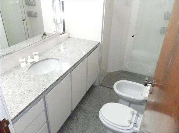 Apartamento à venda e aluguel com 3 quartos, 210m² - Foto 12