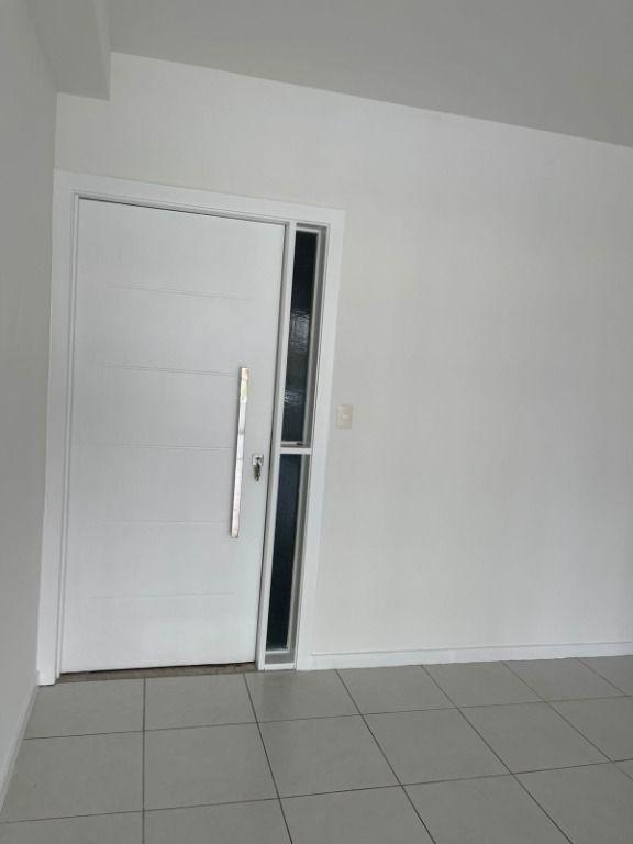 Apartamento à venda com 3 quartos, 93m² - Foto 11