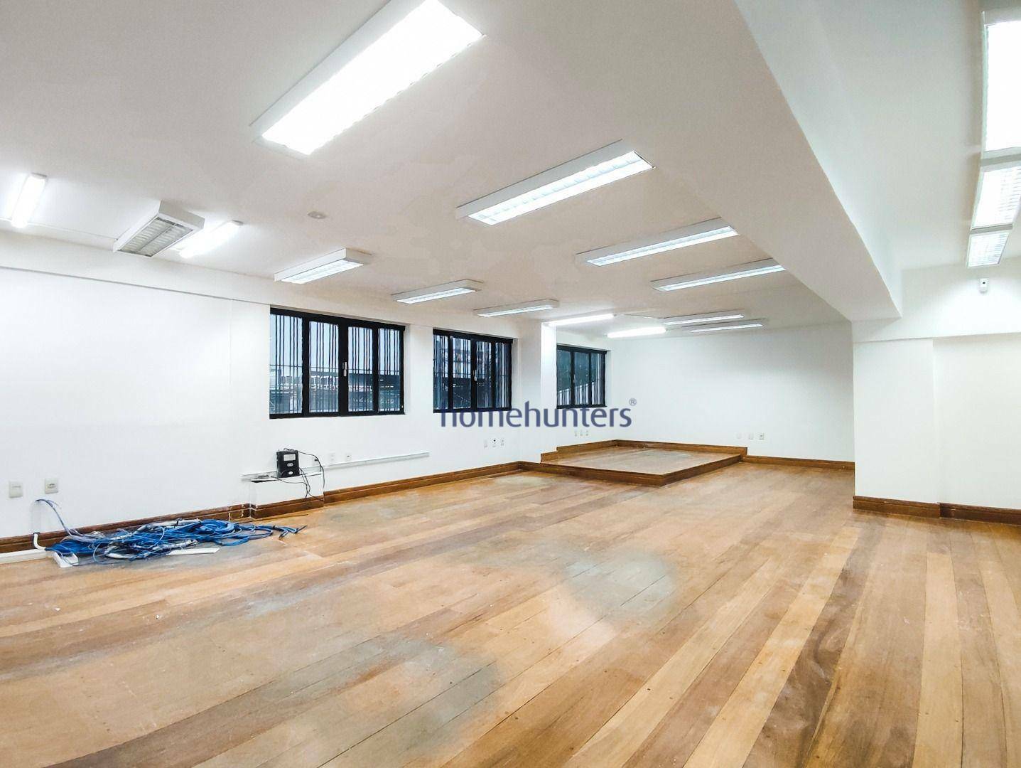 Prédio Inteiro para alugar, 652m² - Foto 1