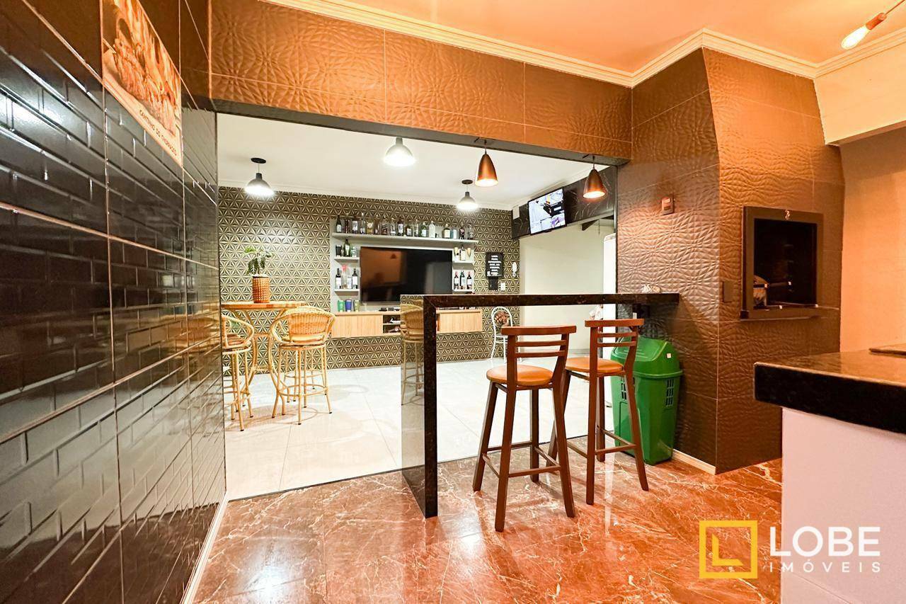 Casa à venda com 4 quartos, 198m² - Foto 8