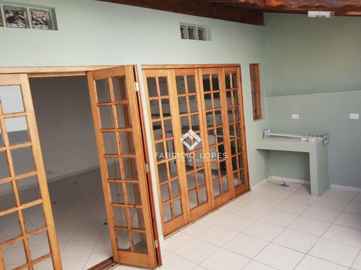 Casa à venda com 2 quartos, 104m² - Foto 7