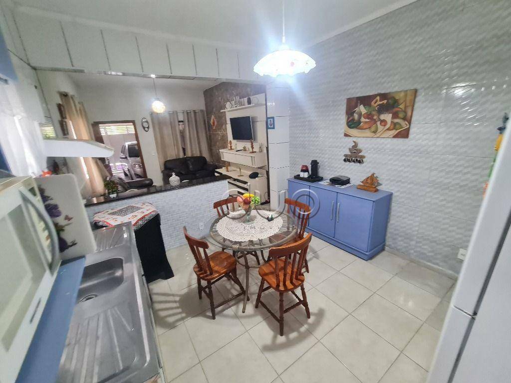 Casa à venda com 3 quartos, 245m² - Foto 10