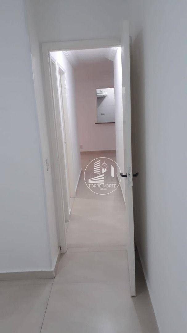 Apartamento à venda com 2 quartos, 67m² - Foto 12