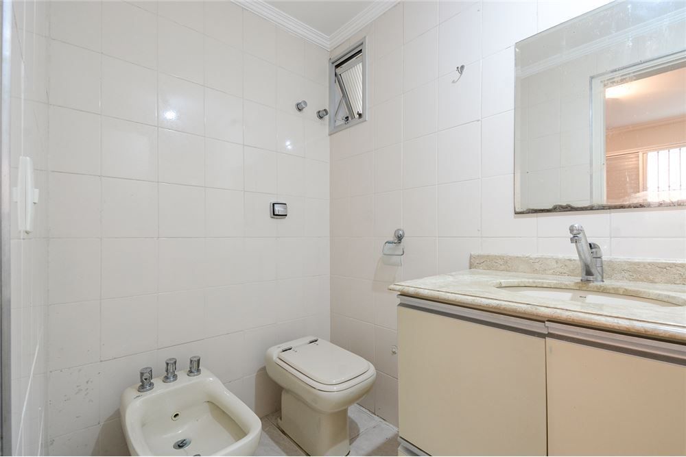 Apartamento à venda com 3 quartos, 161m² - Foto 13