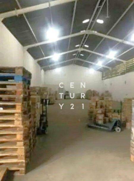 Depósito-Galpão-Armazém à venda, 640m² - Foto 4
