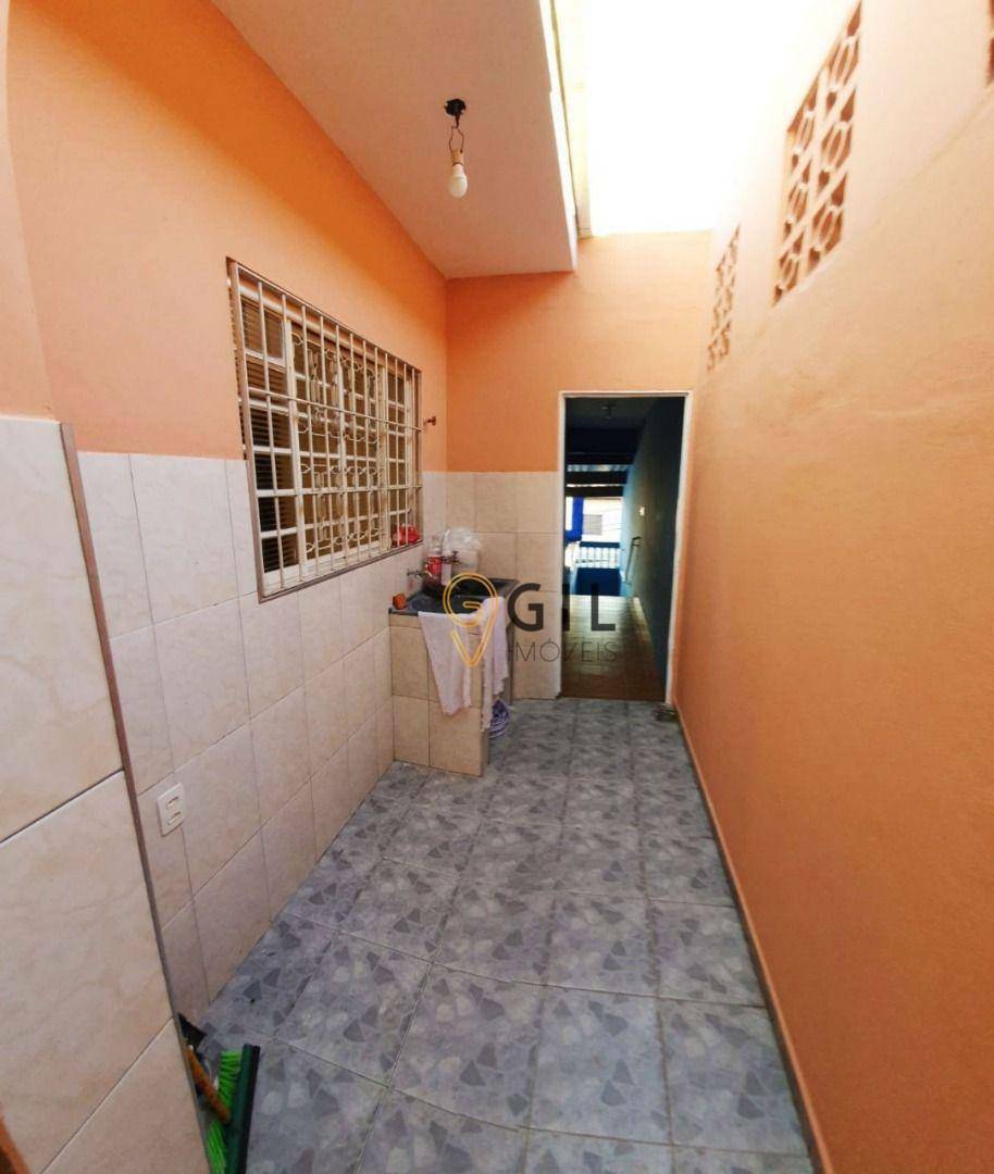 Casa à venda com 3 quartos, 174m² - Foto 11