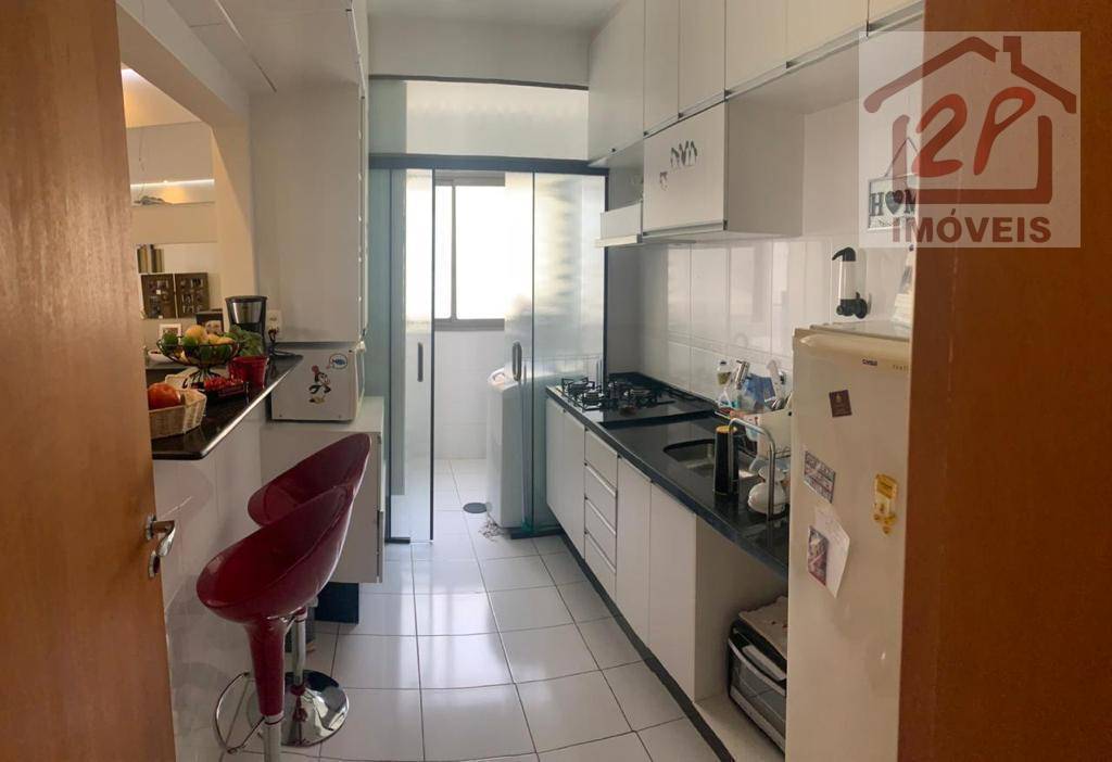 Apartamento à venda com 2 quartos, 62m² - Foto 4