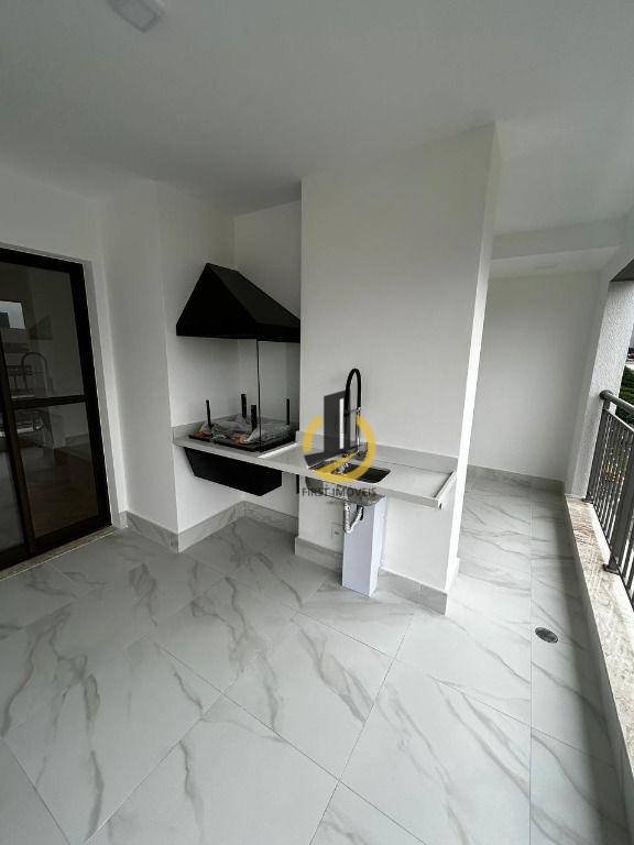 Apartamento à venda com 3 quartos, 119m² - Foto 7