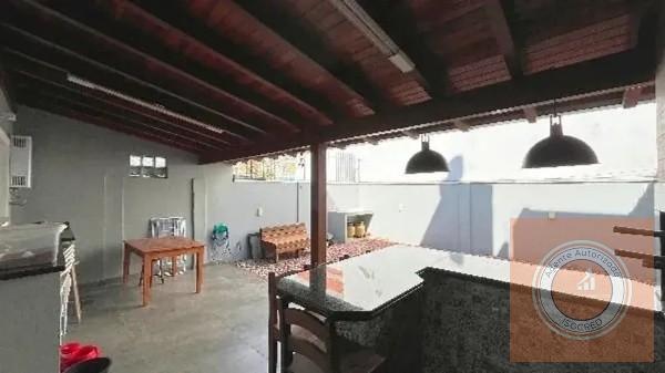 Casa à venda com 3 quartos, 244m² - Foto 13