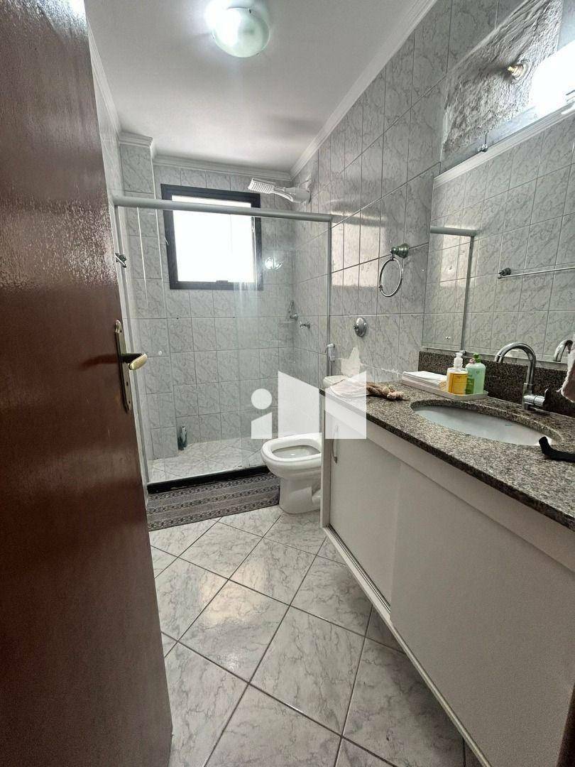 Apartamento à venda com 3 quartos, 130m² - Foto 20