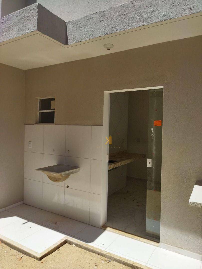 Casa à venda com 3 quartos, 120m² - Foto 9