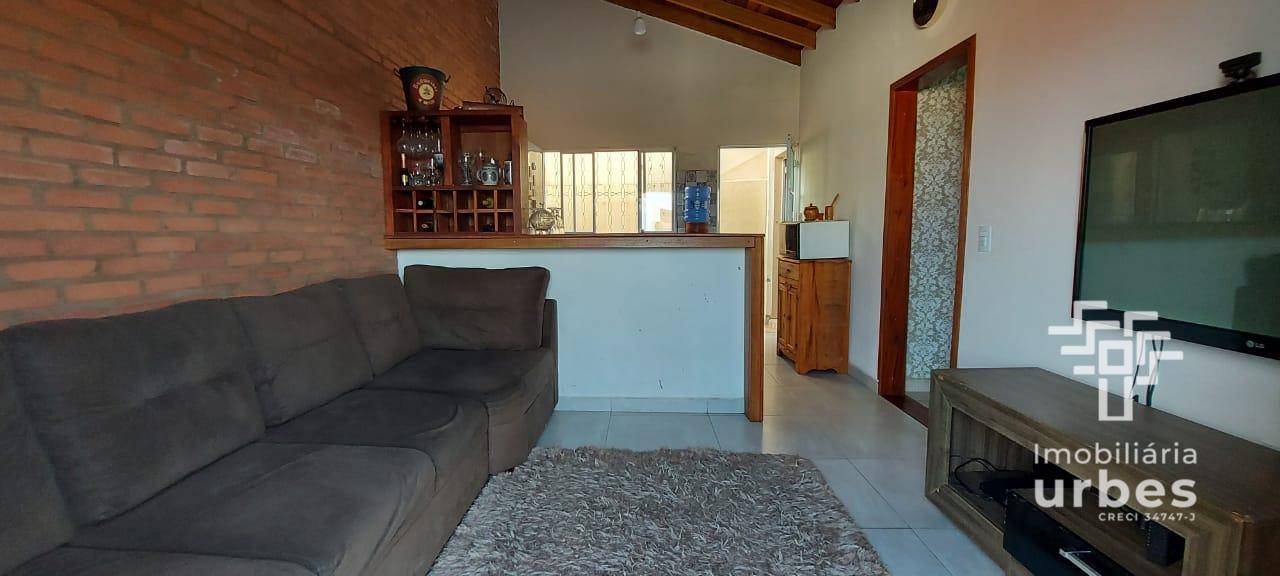 Casa à venda com 3 quartos, 130m² - Foto 2