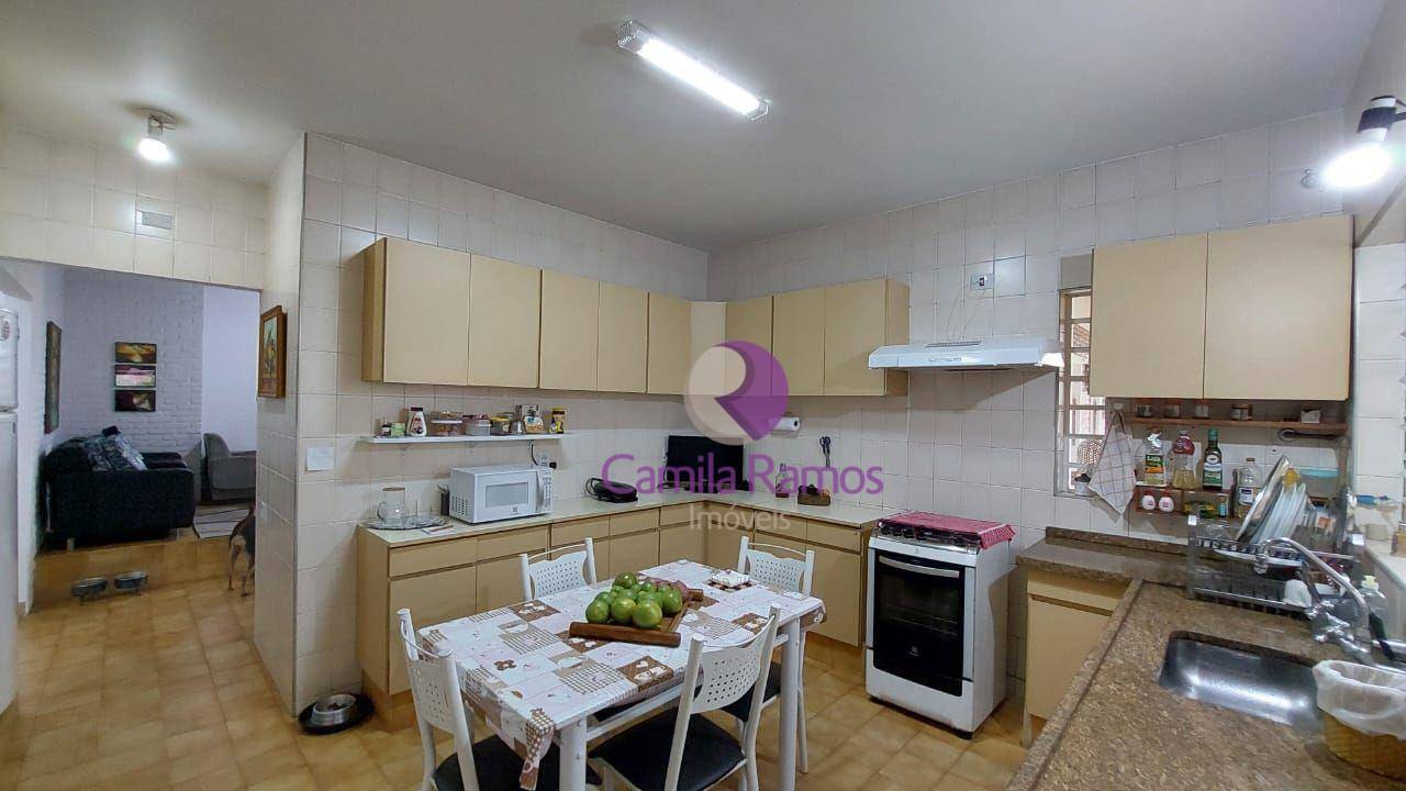 Casa para alugar com 3 quartos, 421m² - Foto 25