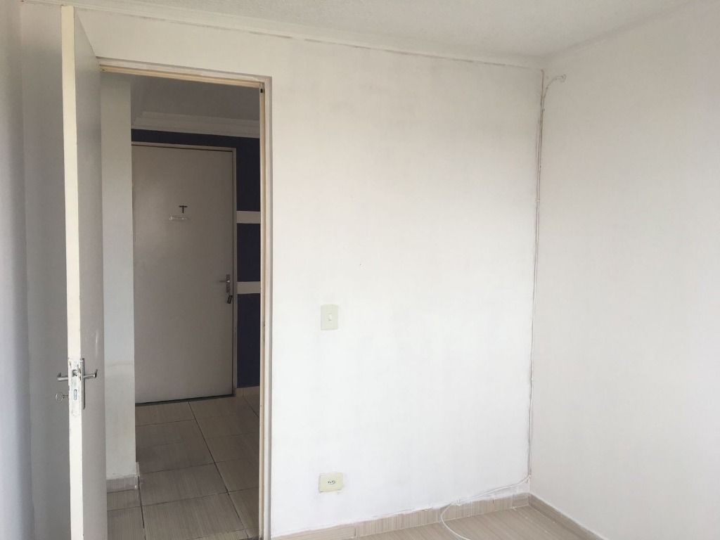 Apartamento para alugar com 2 quartos, 50m² - Foto 8