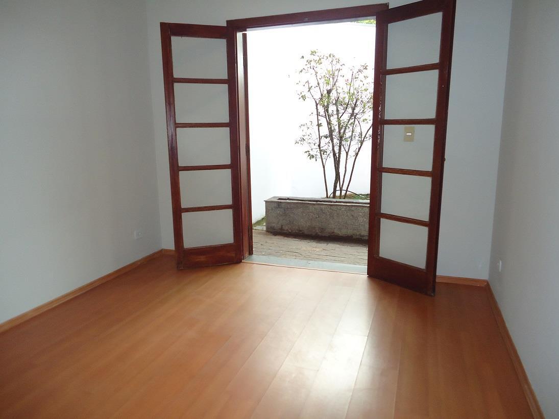 Casa de Condomínio para alugar com 3 quartos, 300m² - Foto 20