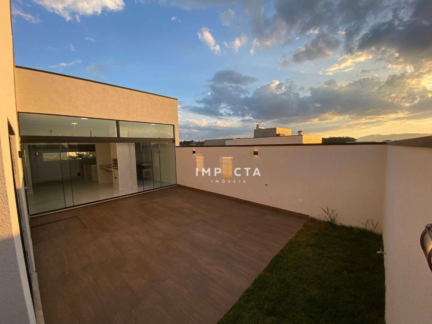 Casa à venda com 3 quartos, 151m² - Foto 8