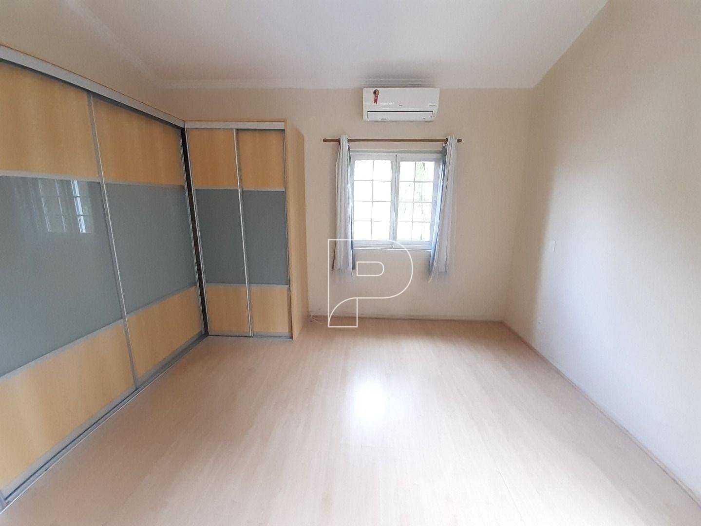 Casa de Condomínio para alugar com 4 quartos, 250m² - Foto 25