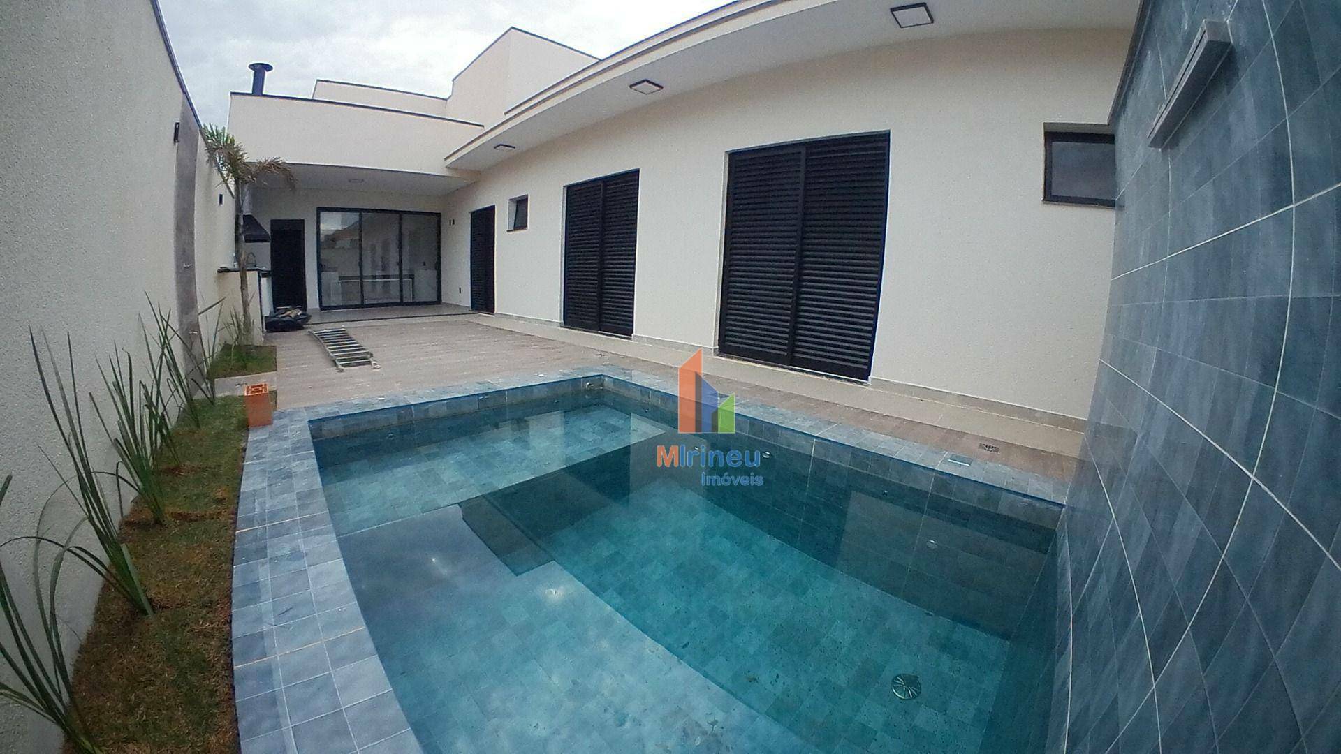 Casa de Condomínio à venda com 3 quartos, 165m² - Foto 1