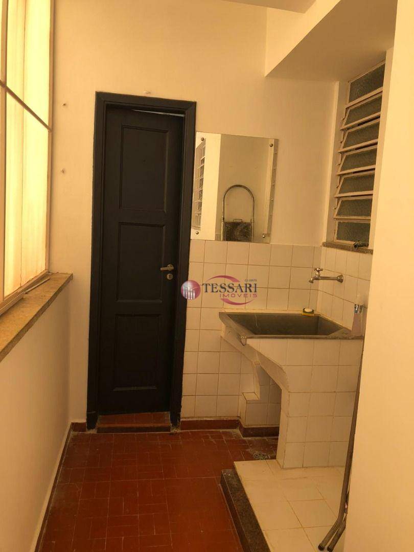 Apartamento à venda com 3 quartos, 147m² - Foto 17