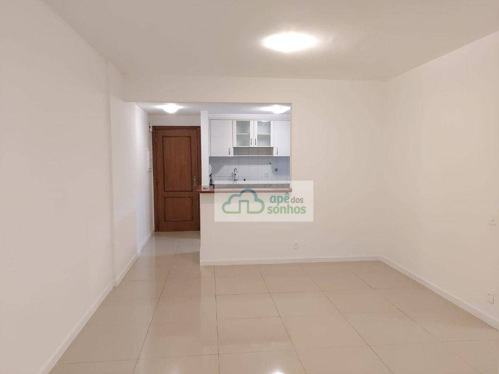 Apartamento para alugar com 2 quartos, 70m² - Foto 5