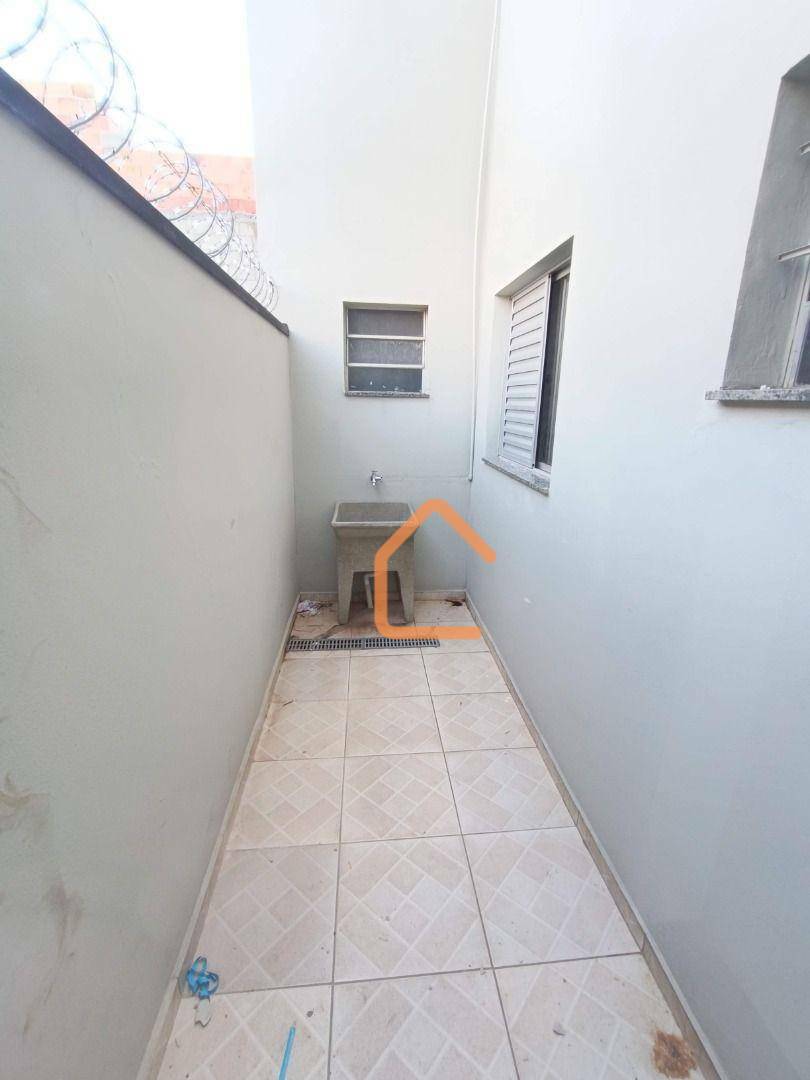 Apartamento à venda com 2 quartos, 75m² - Foto 4