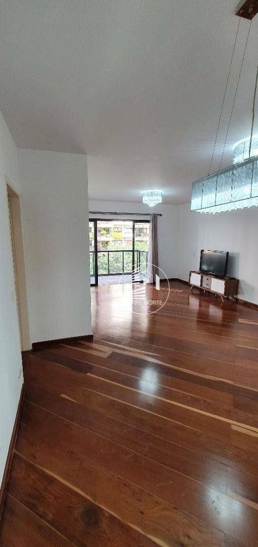 Apartamento para alugar com 4 quartos, 147m² - Foto 1