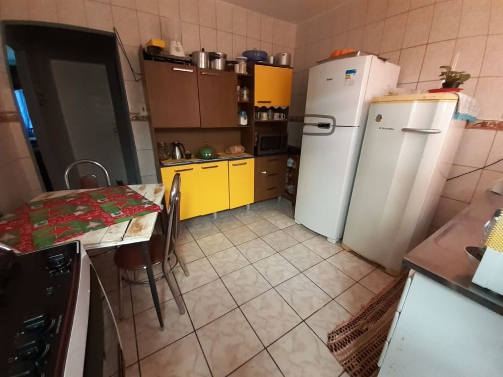 Casa à venda com 2 quartos, 90m² - Foto 20