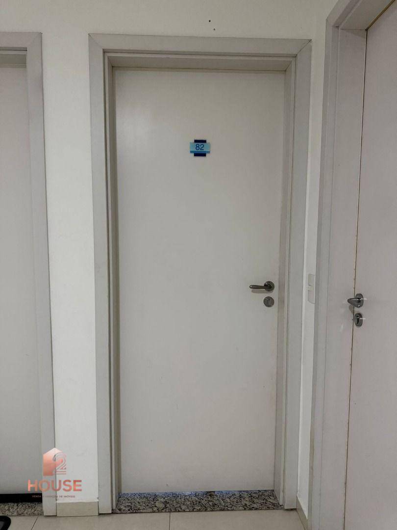 Apartamento para alugar com 2 quartos, 72m² - Foto 4