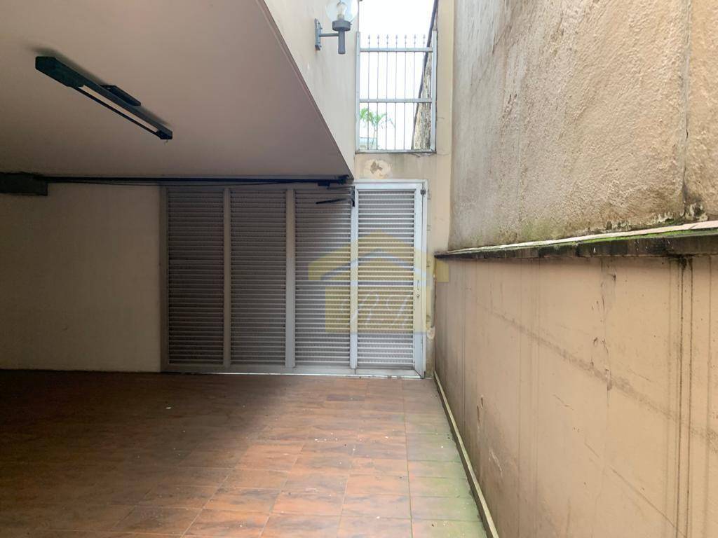 Casa à venda e aluguel com 3 quartos, 480m² - Foto 29