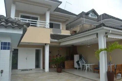 Casa de Condomínio à venda com 4 quartos, 257m² - Foto 1