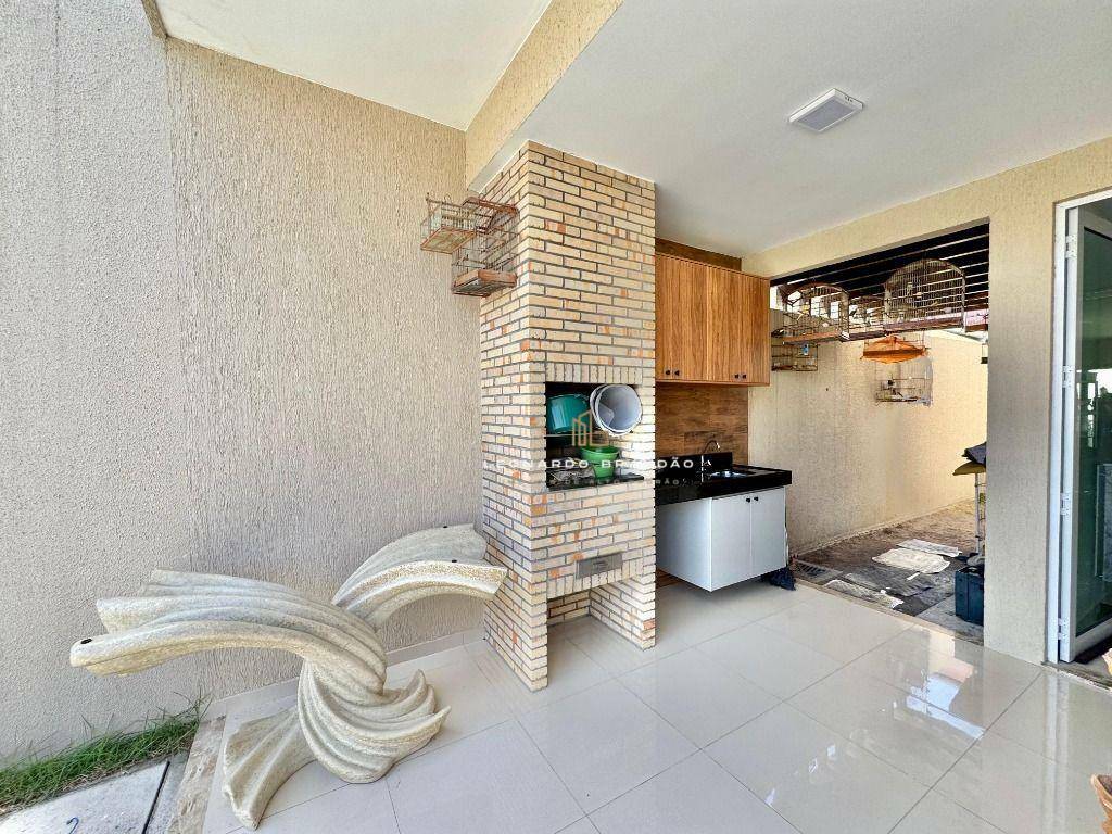 Casa à venda com 4 quartos, 149m² - Foto 6