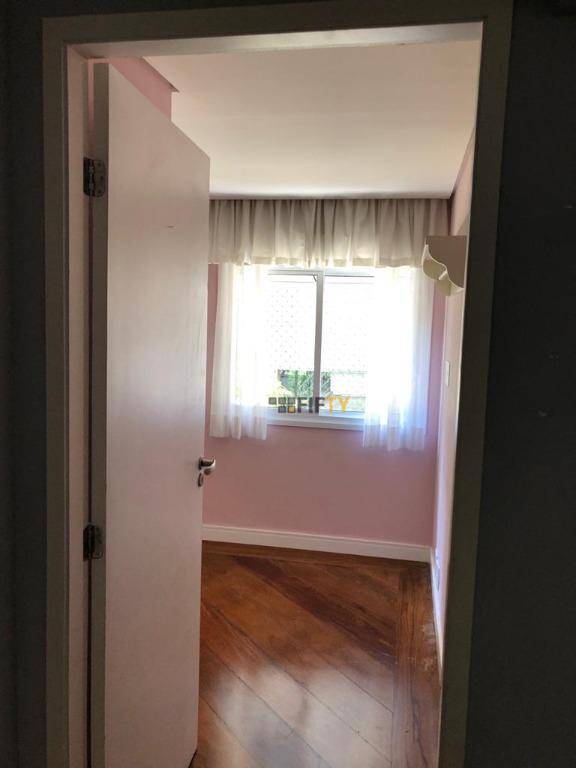 Apartamento à venda com 3 quartos, 85m² - Foto 10