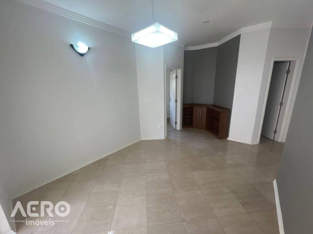 Sobrado para alugar com 4 quartos, 284m² - Foto 10